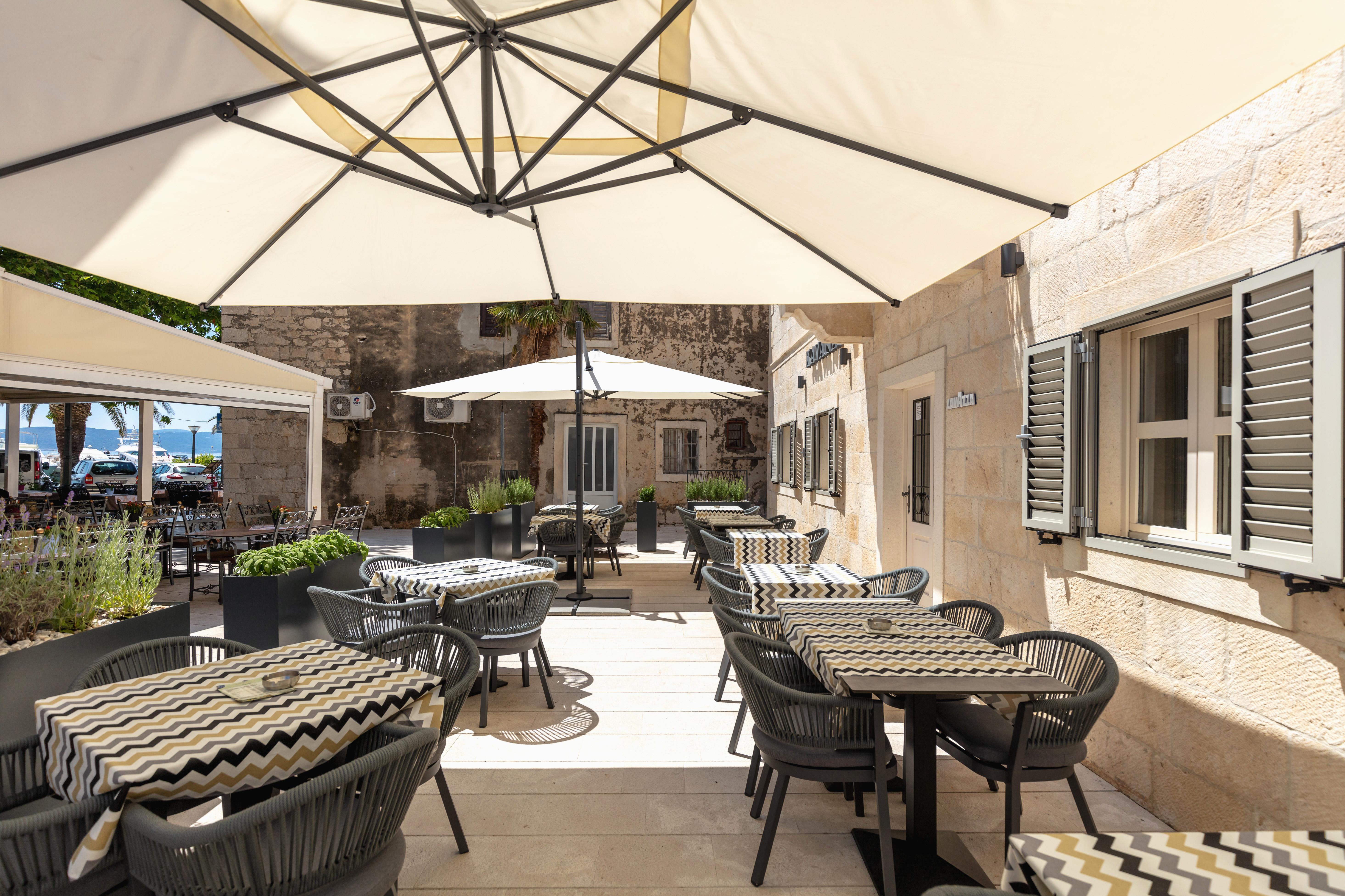 Hotel Croatia Baška Voda Екстериор снимка