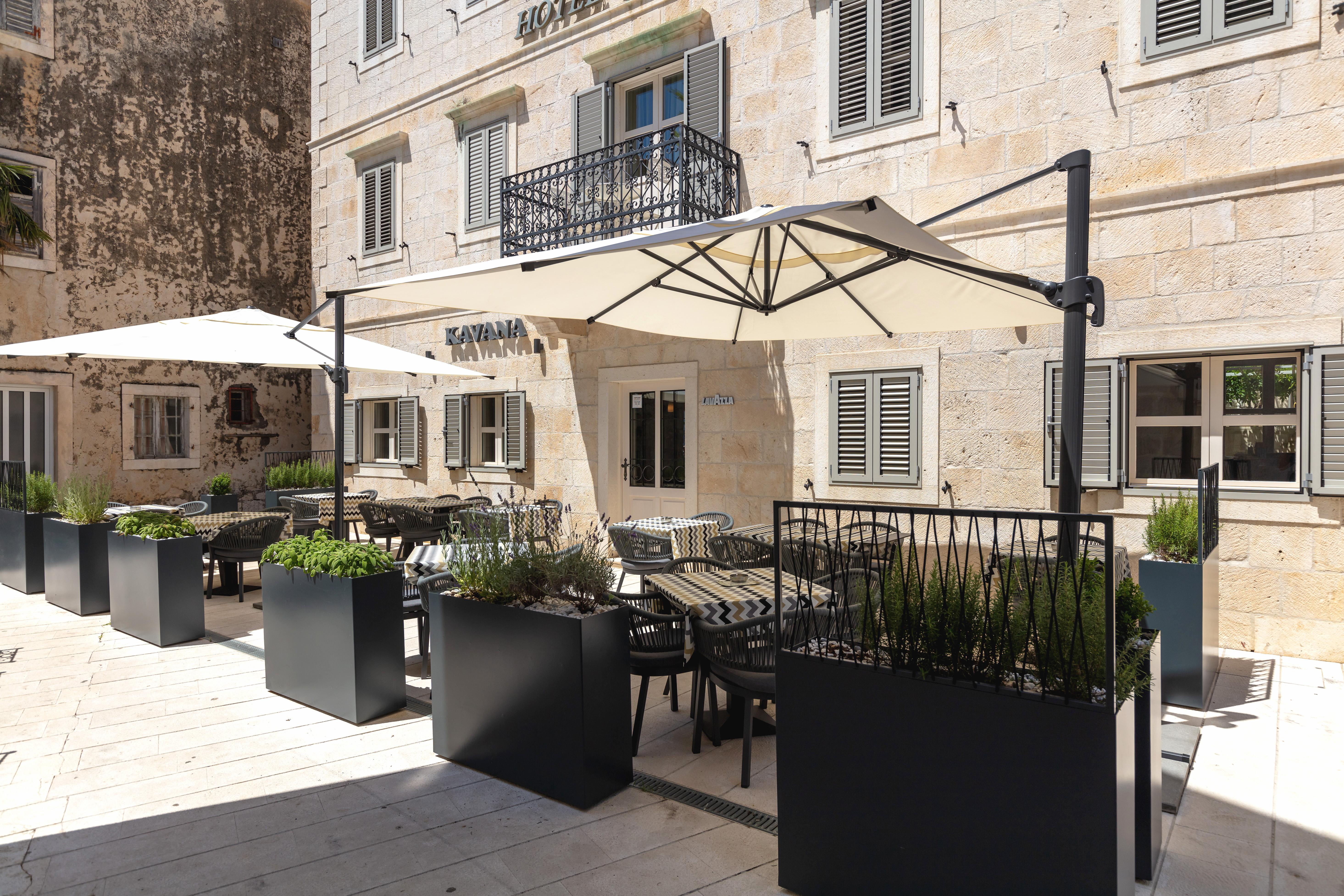 Hotel Croatia Baška Voda Екстериор снимка